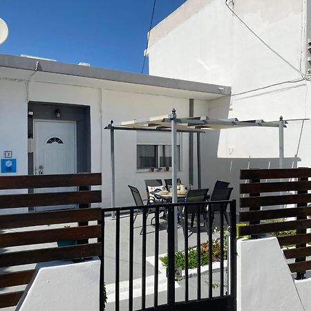 Sweet Home Kremasti Exterior photo